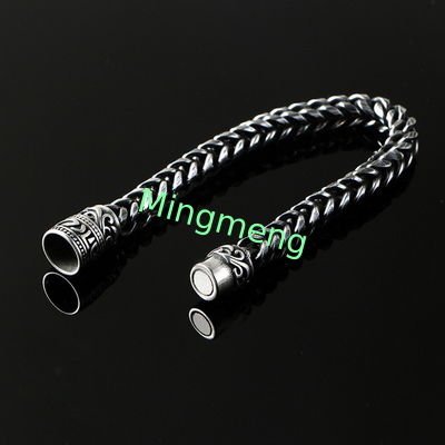Stainless steel men's bracelet with retro patterned surface cast magnetic buckle design, trendy accessory