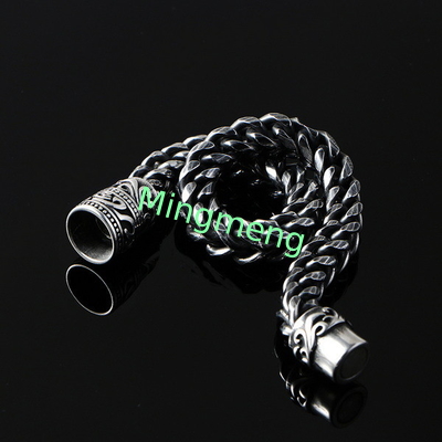 Stainless steel men's bracelet with retro patterned surface cast magnetic buckle design, trendy accessory