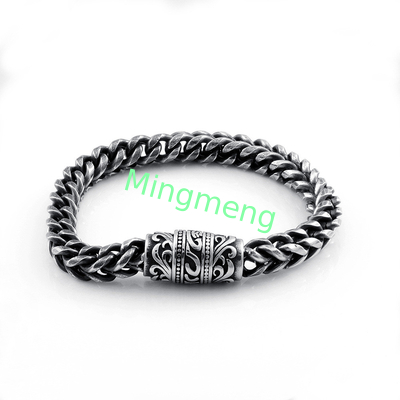 Stainless steel men's bracelet with retro patterned surface cast magnetic buckle design, trendy accessory