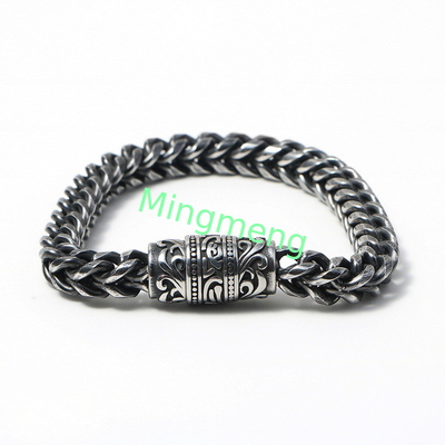 Stainless steel men's bracelet with retro patterned surface cast magnetic buckle design, trendy accessory