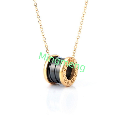 Gold stainless steel necklace, light luxury, niche high-end collarbone necklace, temperament, women's high-end design, collarbone chain, new style