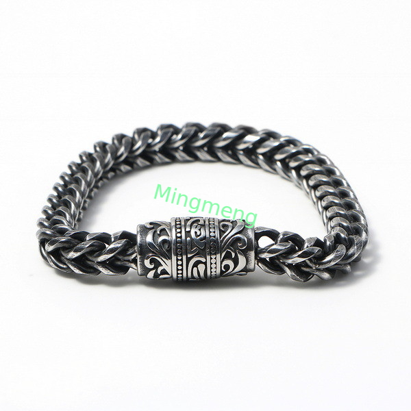 Stainless steel men's bracelet with retro patterned surface cast magnetic buckle design, trendy accessory